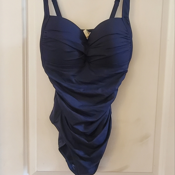 Sea level Eco Essentials Twist Front One Piece size 12 - Picture 7 of 7